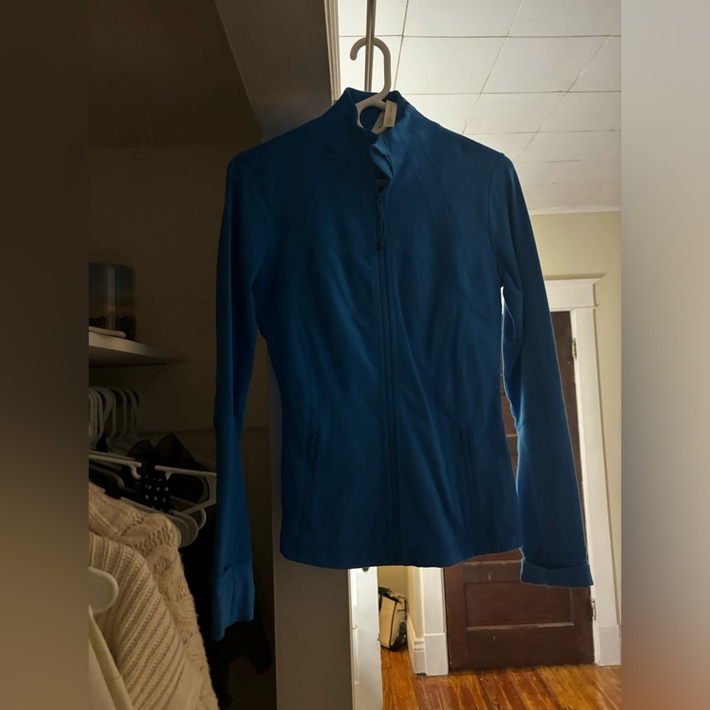 Lulu lemon blue zip up sports jacket